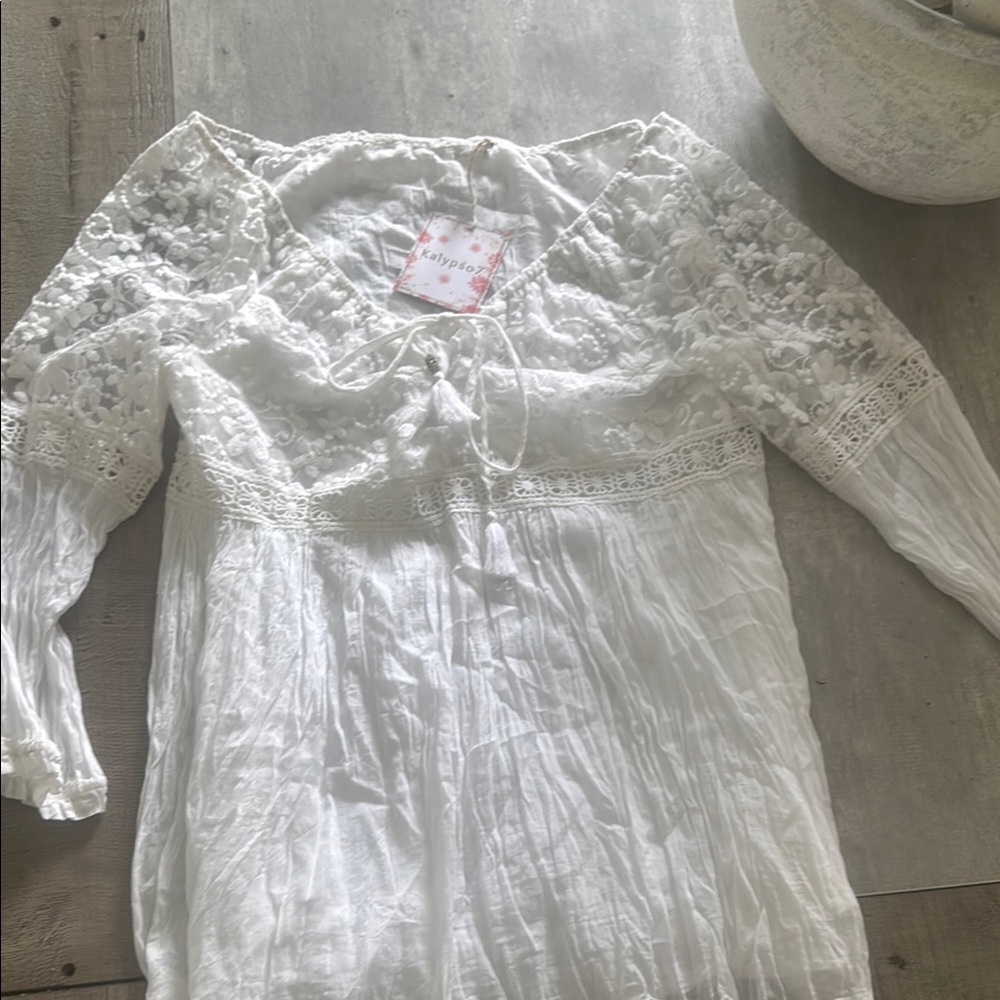 Johnny Was White Ruched 3/4 Sleeve Blouse